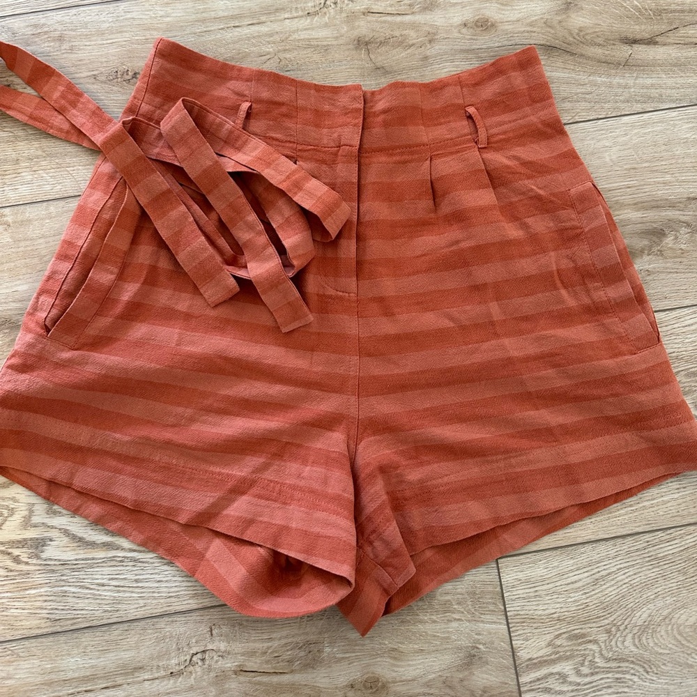 Harbor striped high-waisted short
